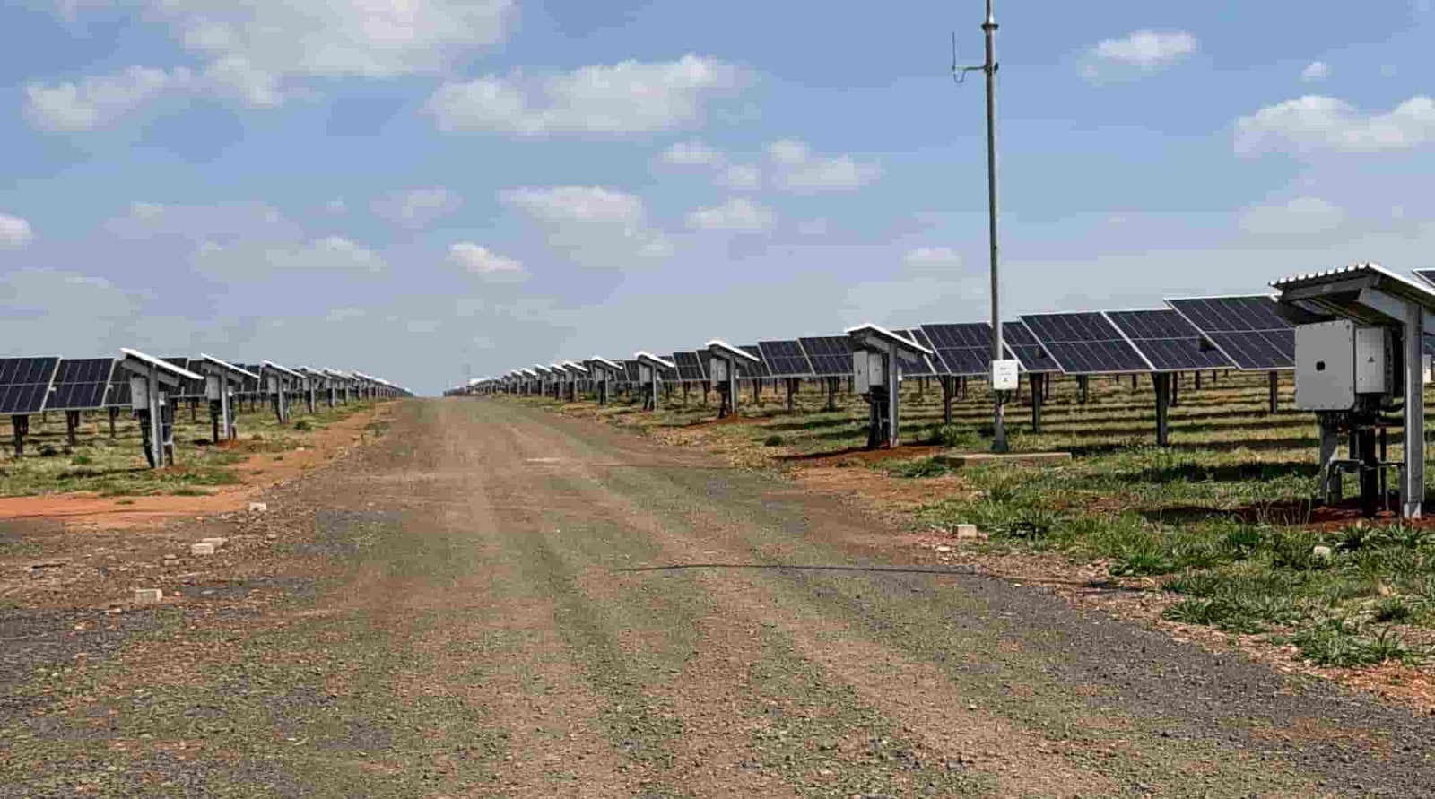 Damlaagte 108 MWac solar PV plant near Parys, Free State