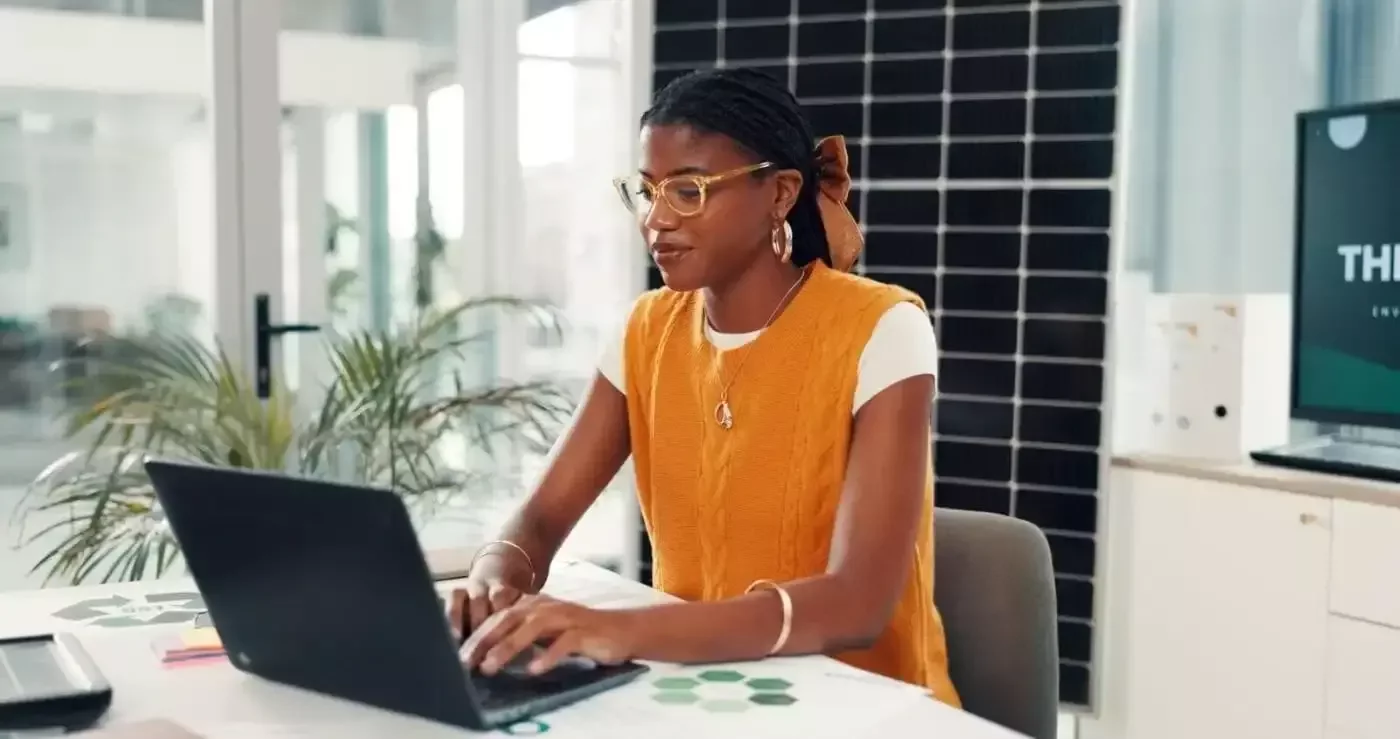 HELP intern working in a Marketing role